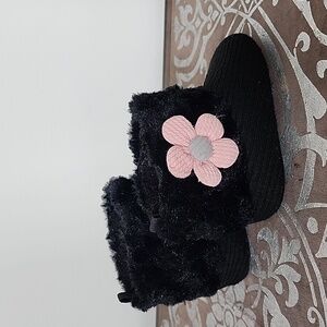 Black Soft Anti-Slip Booties with Pink Flowers (12-18 months)